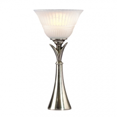 Cleopatra Traditional Pearl Silver Table Lamp