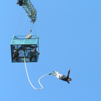 `R` Experience Bungee Jump