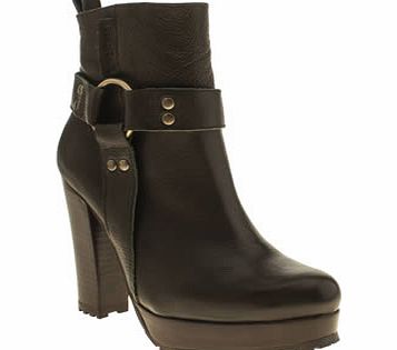 Red Or Dead Khaki Hole Punch Boots