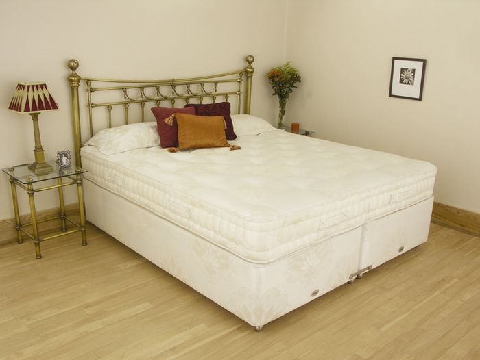 Relyon Chatsworth 2ft 6 Small Single Divan Bed