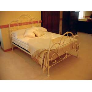 Lydia 4FT 6` Double Metal Bedstead
