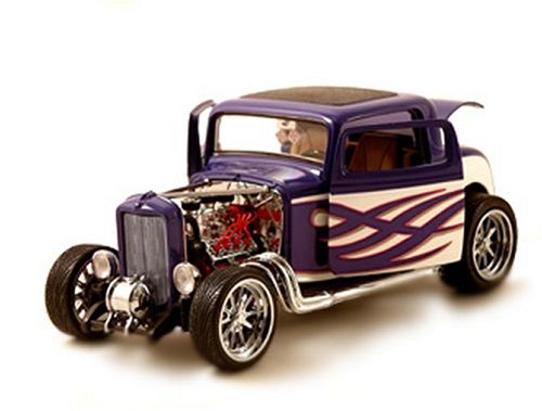 Diecast Model Ford Street Rod (1932) in Purple (1:18 scale)