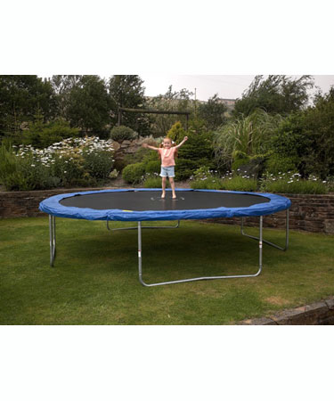 TRAMPOLINE 12ft and cover.