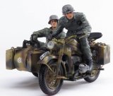 Die-cast Model Zundapp KS 750 with Sidecar and Figures (1941 - 1948) (1:10 scale in Camouflage)