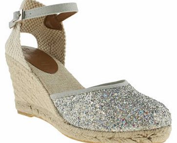 womens schuh silver fiesta low heels 1213107660