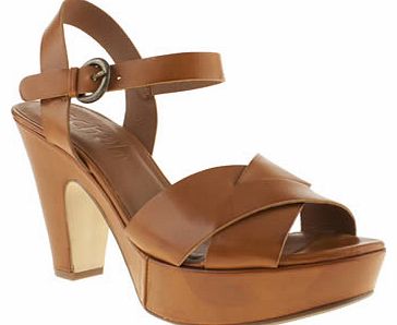 Schuh womens schuh tan in the know low heels