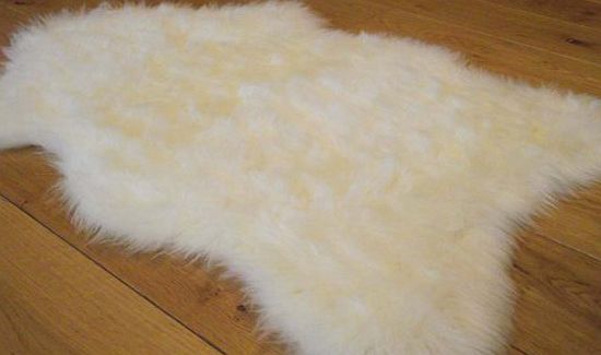 Sheepskin Ivory Cream Beige Faux Fur Sheepskin Style Rug (70cm x 100cm)