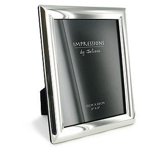 Shiny Silver Plated Curved Edge 6 x 8 Photo Frame
