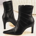 SHOE CO. othello ankle boot