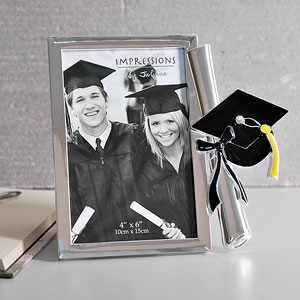 Plater 4 x 6 Graduation Hat & Scroll