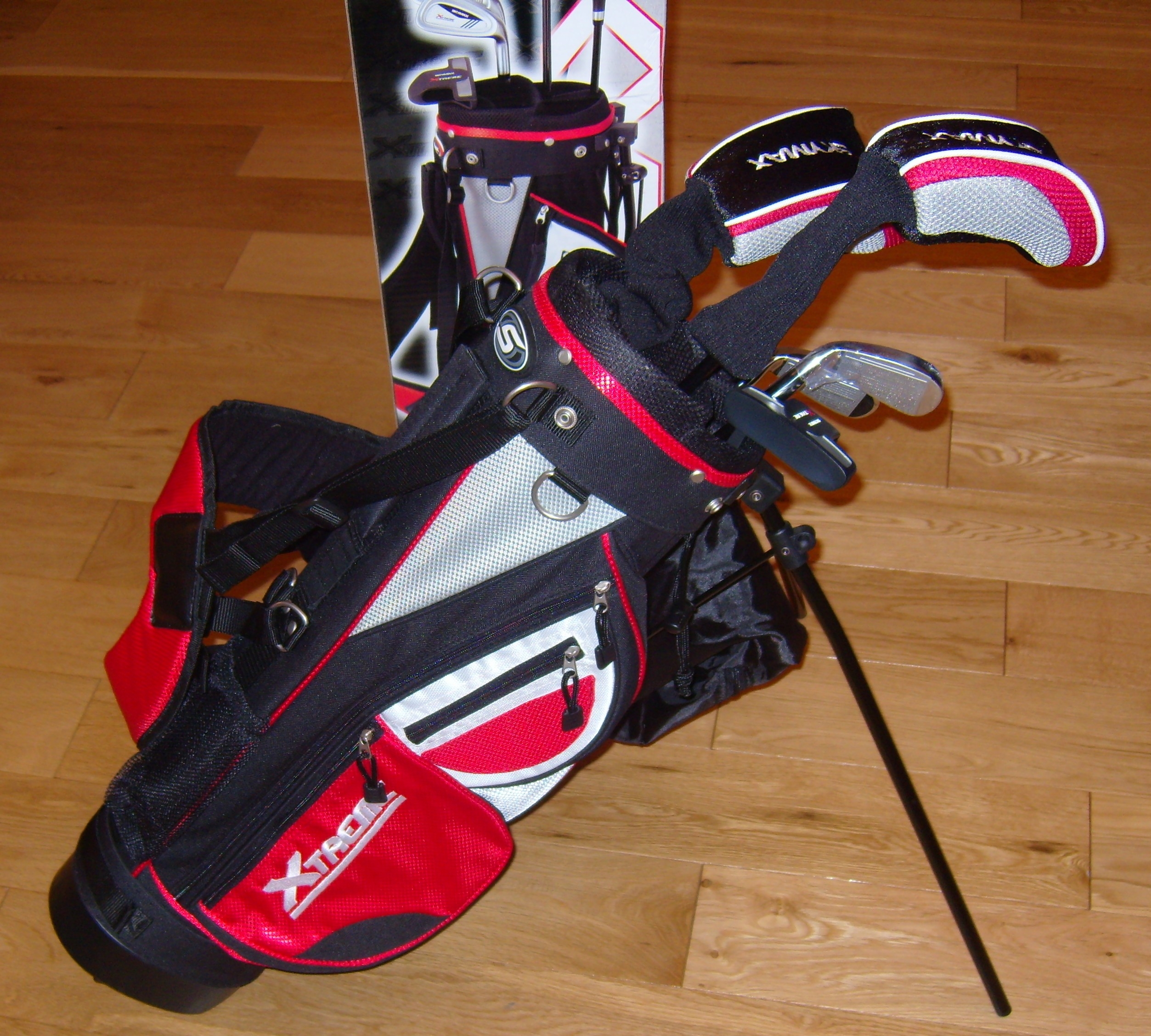 Skymax Xtreme Junior Golf Set -- Brand New!