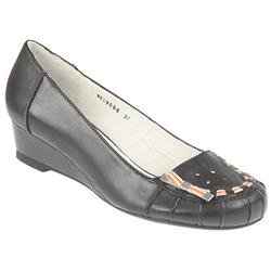 Staccato Female Bel9006 Leather Upper Leather Lining Comfort Small Sizes in Black, White