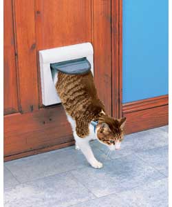 Infra Red Selective Entry Cat Flap