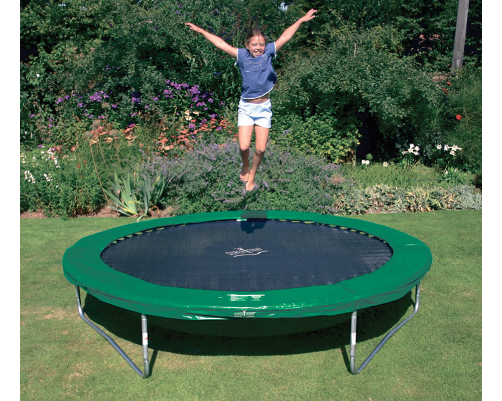 8ft Trampoline, with Enclosure and Cover