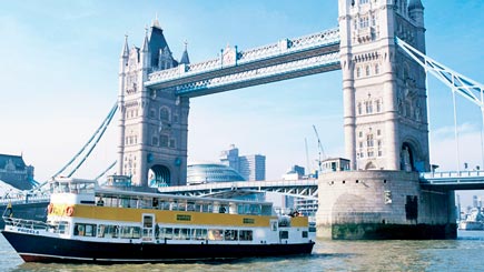 Thames Sightseeing Cruise and The Tower of