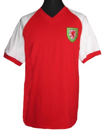 Wales 1980s retro football shirt