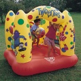 TWEENIES bouncy castle