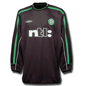 01-03 Celtic Home Goalkeeper shirt