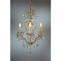 This is a stunning chandelier with very intricate clear crystal trimmings and light bulb dishes. Hei
