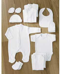 Essential value pack. 100% Cotton. Set includes:3 sleepsuits. 3 shortsleeve body suits.2 pairs of mi