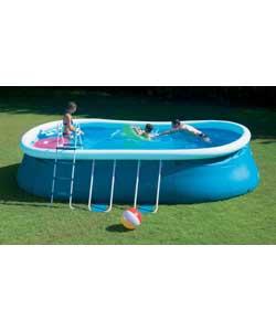 Premium colour combination. The traditional round quick up pool with a semi-framed structure forms a