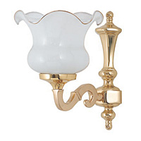 Traditional Georgian cast brass wall light fitting in a polished brass finish which can be used with