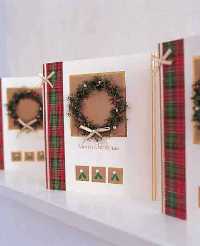 Christmas Cards - 8 Traditional Wreath Cards