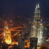 Dine in style at the top of Asia’s tallest tower and enjoy wondrous views of Kula Lumpur in al