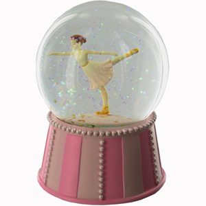 This gorgeous A Time To Dance Musical Ballet Waterglobe is every little girls dream gift.The A Time 