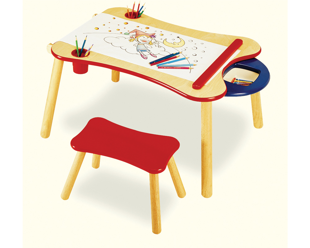 Reclaim your kitchen table! Perfect for children who love to draw and colour, this painted wooden ta