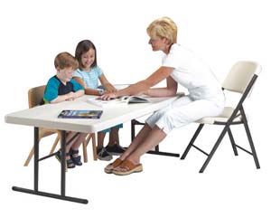 Adjustable height folding table