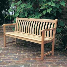 The Alexander Rose St Georges 5ft Bench is made using Mahogany. This is a good quality hardwood that
