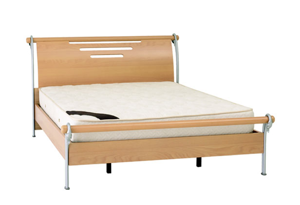 Alton Pine Double Bed 46 Atractive spindle