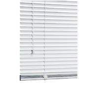 This blinds comes in white and is made from aluminium. This gives you a durable and lightweight blin