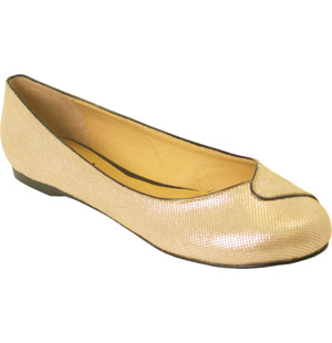 Amirage, round toe metallic fabric pump with binding detail. Lining: synthetic Sole: rubber