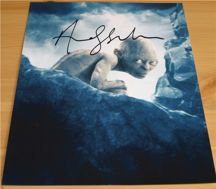 ANDY SERKIS HAND SIGNED 10 x 8 INCH GOLLUM PHOTO