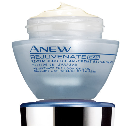 Unbranded Anew Rejuvenate Day Revitalizing Cream SPF25