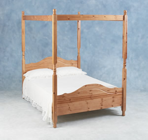 Charming style, featuring turned posts, 6" side rails and slatted base with centre support