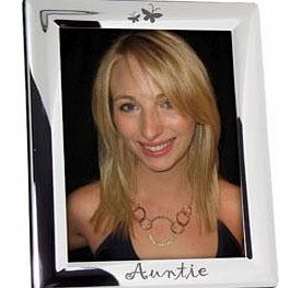 Let your Auntie know how special she is with this gorgeous Auntie Butterflies Frame.The photo frame has a shiny silver border and holds one 5 x 7 portriat image in the middle. Along the top there are adorable butterfly motifs engraved and the word Au