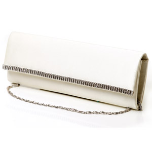 A beautiful ivory satin clutch, the Bdia handbag closes with a flap over, magnetic clasp fastening. 