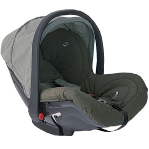 This Group 0+ infant carrier can be fitted to a B