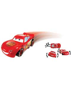 Use the simple controls to make your Lightning McQueen do dizzy donuts, peel outs and even the super
