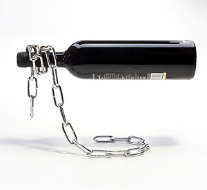 It looks impossible and rather scary but our chain wine bottle holder is quite an astounding illusio