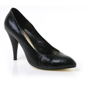 Pointed toe glazed leather court shoe featuring sweetheart top line and high heel. Smart, sexy and v