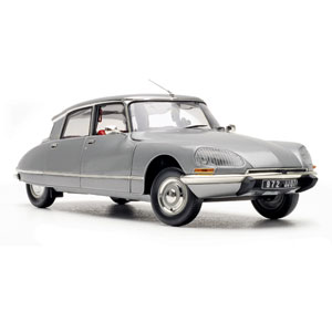 Norev has announced a 1/18 scale replica of the Citroen DS23 from 1972 finished in Pallas Grey.