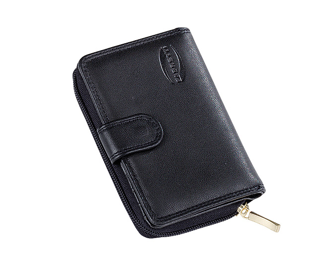 Coin Sorter Purse in Soft Nappa Leather. No more fumbling to find the right money at the check-out. 