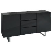 This sideboard from the Costilla range is made from lacquered wood with a black high gloss finish. T