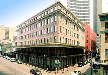 Unbranded Courtyard New Orleans Downtown by Marriott