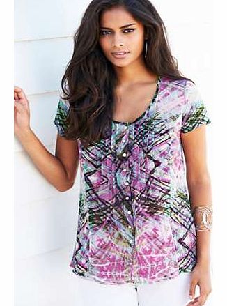 An exclusive print to Kaleidoscope! With fancy button detailing placket and cap sleeves this is a great Summer top. Fully lined and crinkled to give you a great holiday getaway piece for your suitcase. Top Features: Washable 100% Crinkle Polyester ge