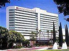 Unbranded Crowne Plaza Hotel Irvine-Orange County Airport